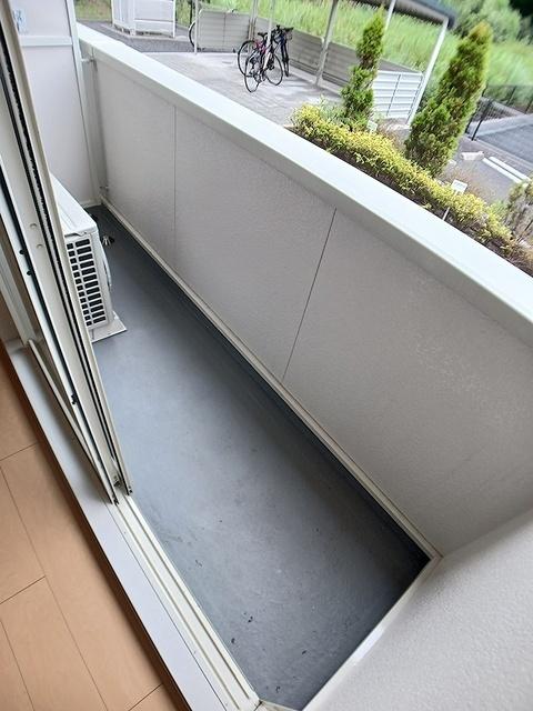 シェトラーゼ（103） バルコニー