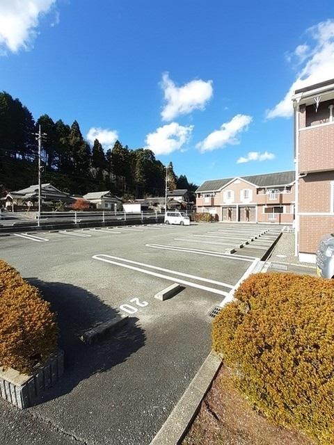プリムヴェール　Ｂ（202） 駐車場