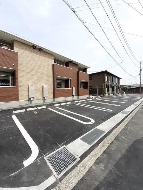 ラフィネ　グリシーヌ　Ⅱ（203） 駐車場