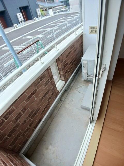 ファミールケイ　Ｄ（101） バルコニー