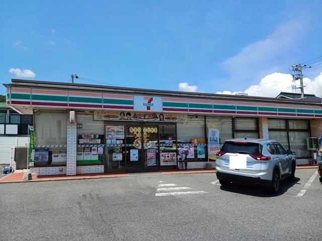 セブンイレブン周南新堤店：550m