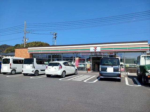 セブンイレブン光市中央２丁目店：300m