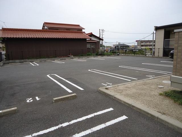 マノワール島田（101） 駐車場
