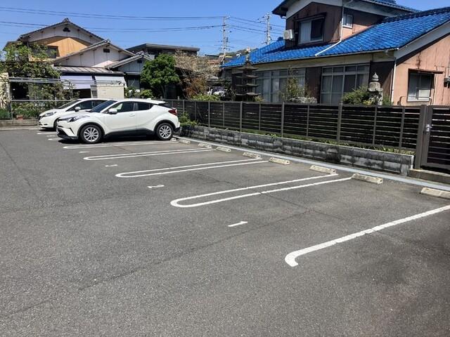セジュール南花岡Ⅲ（101） 駐車場
