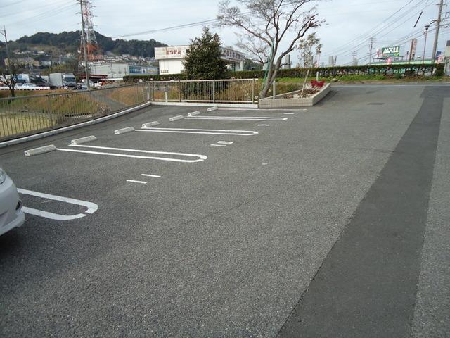 D-roomMIZUHO　B棟（102） 駐車場