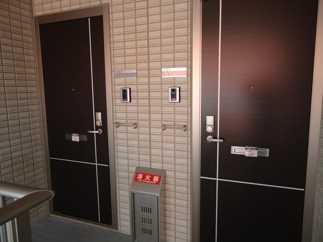 D-roomMIZUHO　B棟（102） エントランス