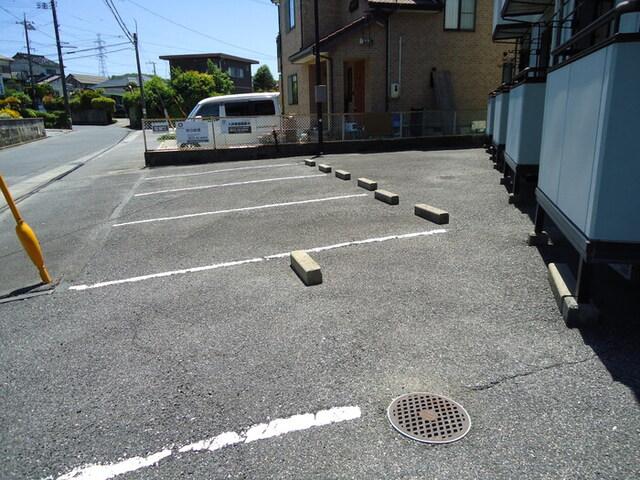 ハイマートＤ（102） 駐車場
