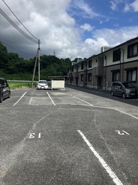 コスモハイツ　A棟（103） 駐車場