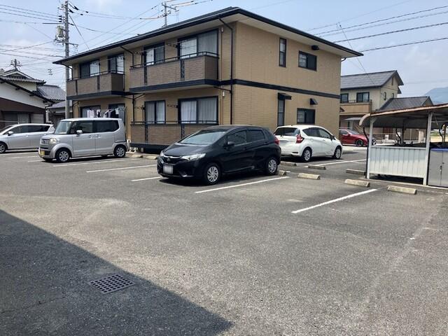 セジュールとみと　B棟（B102） 駐車場