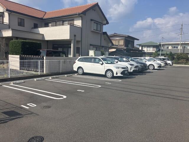 ウィルコート望町（102） 駐車場