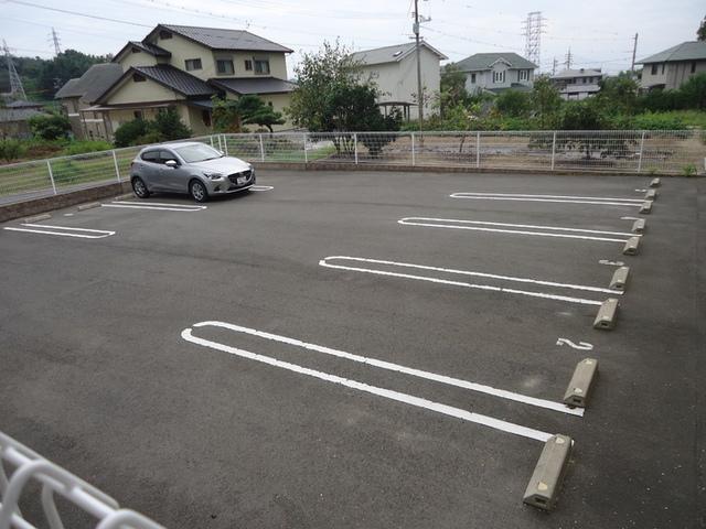 セジュール　プラム（302） 駐車場