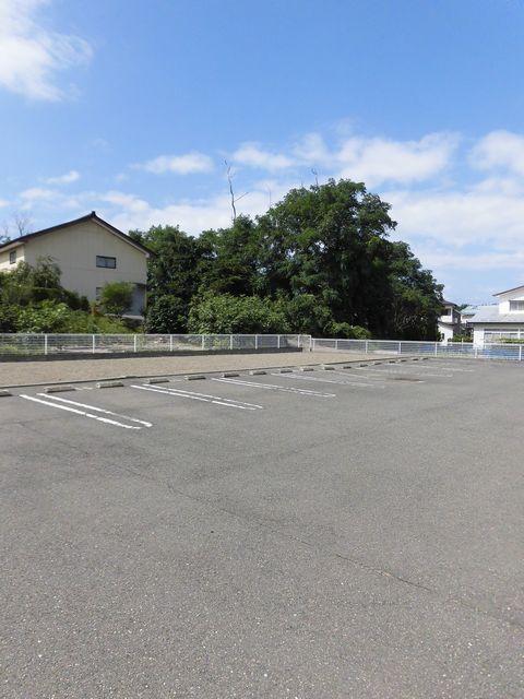 フレッサⅠ（103） 駐車場