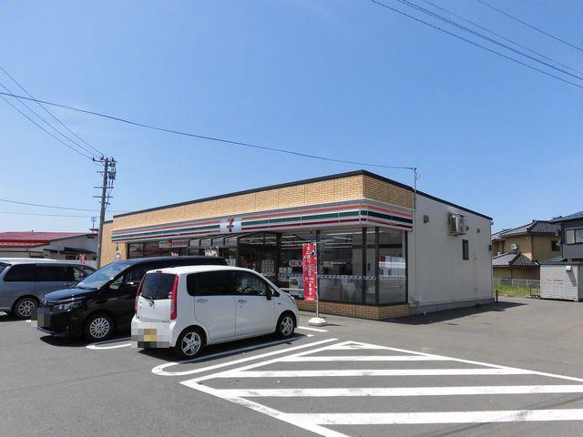 セブンイレブン　由利本荘石脇店：300m