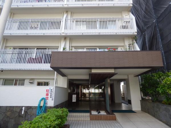 アイビハイツ三田 エントランス