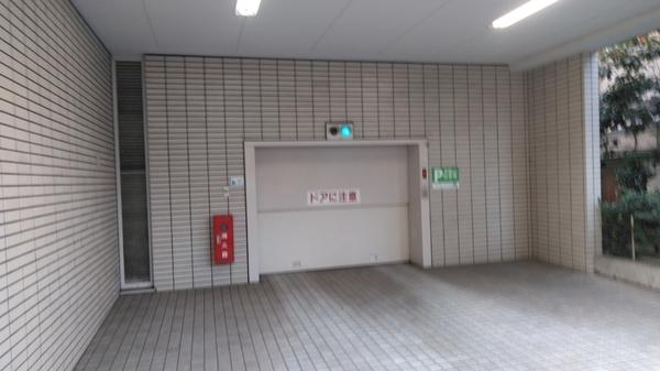 マートルコート三光坂 駐車場