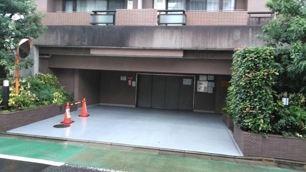 朝日エンブレム白金台 駐車場