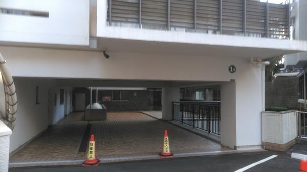 マンション雅叙苑1号館 エントランス
