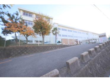 奈良市立六条小学校：412m