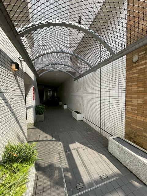 東急ドエルアルス鶯谷（608） エントランス