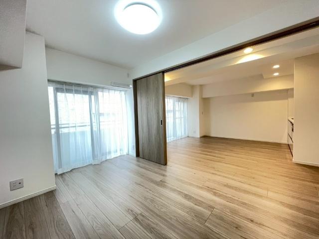 東急ドエルアルス鶯谷（608） リビング