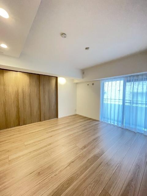 東急ドエルアルス鶯谷（608） リビング