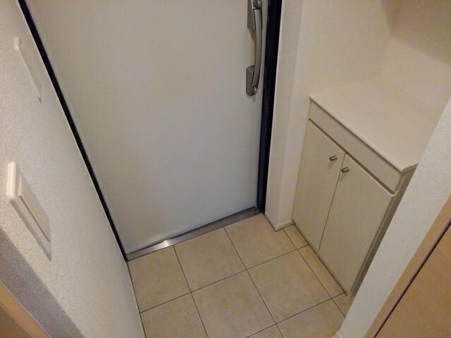 スカイブルーレジデンス横浜（306） 玄関