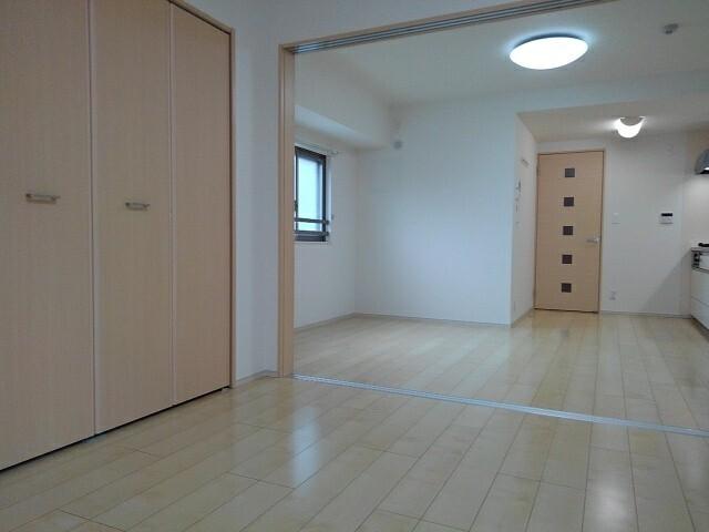 スカイブルーレジデンス横浜（306） 室内