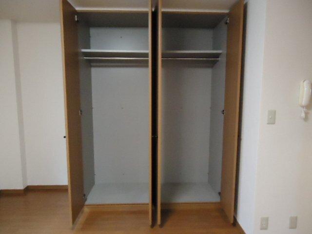 クリフ・リーベル壱番館 部屋画像