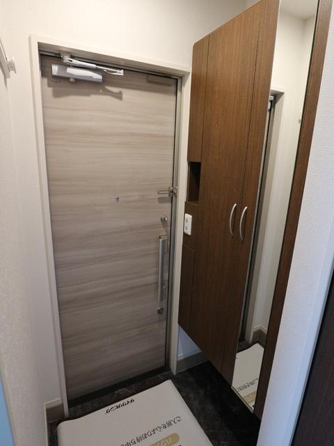 セレスト　弐番館（103） 玄関