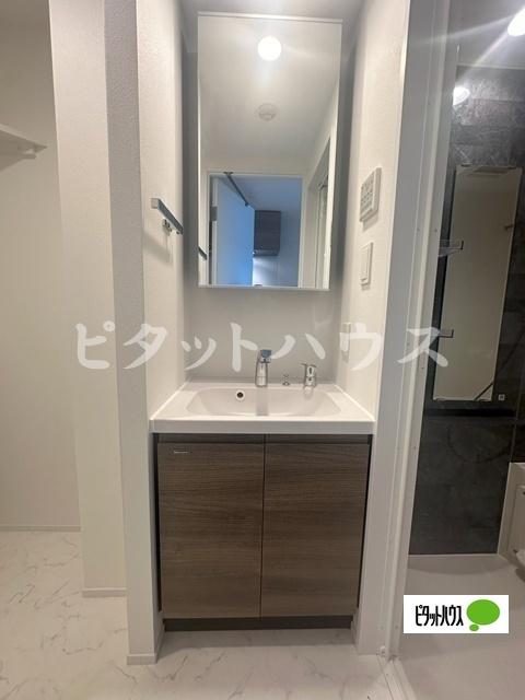 エストゥルース横浜蒔田 部屋画像