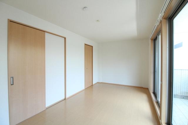 カレッツァⅡ番館（103） 部屋画像