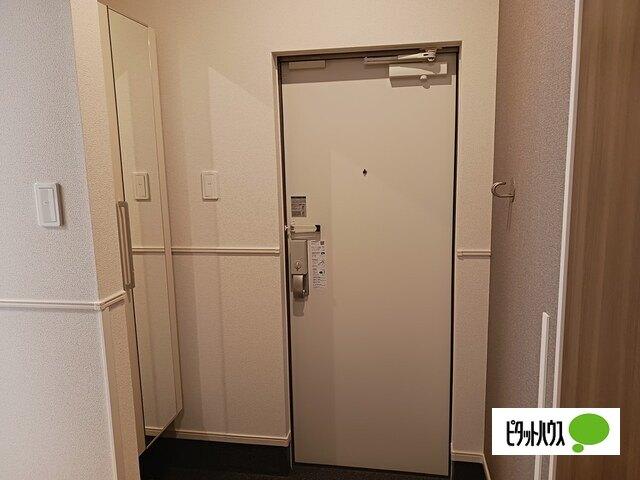 ポルテボヌール本牧 玄関