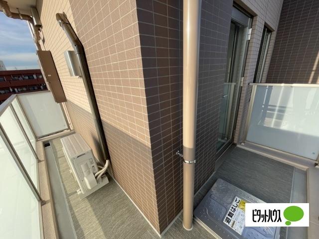 ディアレイシャス横浜吉野町 バルコニー