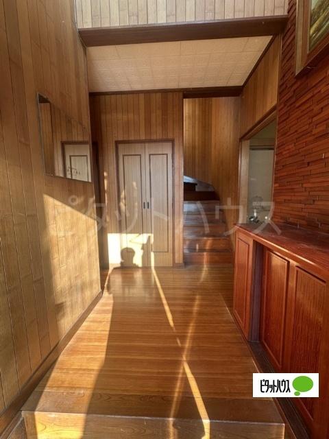 日限山三貸戸建 玄関