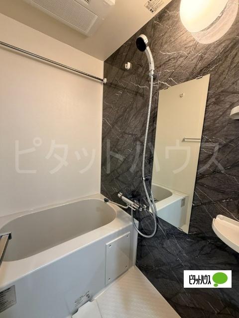 エストゥルース横浜吉野町Ⅱ 部屋画像