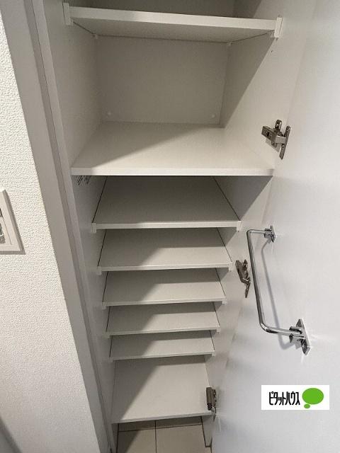 横浜市南区睦町マンション 玄関