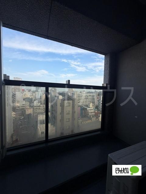 IWASAKIBLDG バルコニー