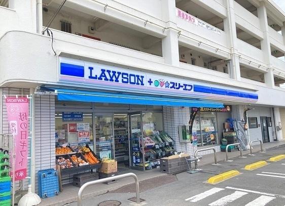 ローソンスリーエフ栄飯島店：314m