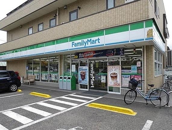 ファミリーマート六浦四丁目店：281m