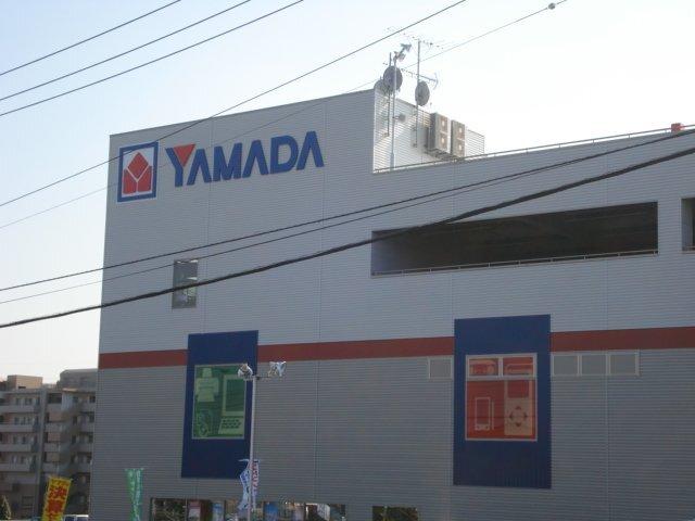 ヤマダ電機テックランド横浜戸塚店：775m