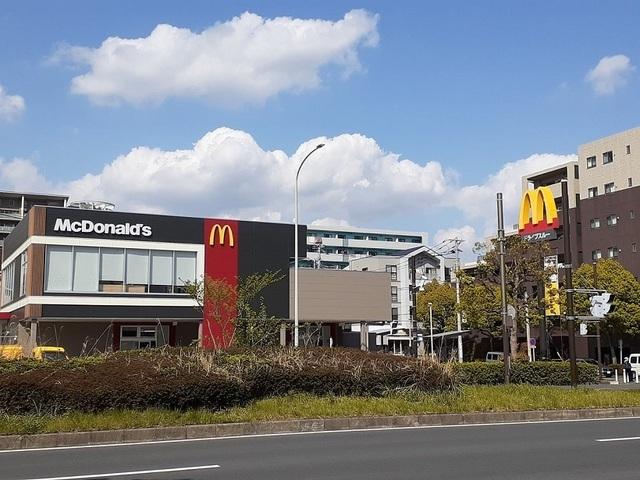 マクドナルド：650m