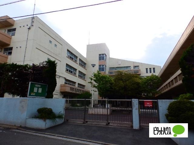 横浜市立西谷中学校：1112m