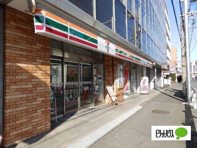 セブンイレブン横浜岩井町店：567m