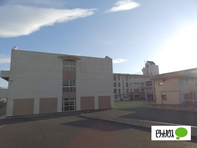 横浜市立岩井原中学校：442m