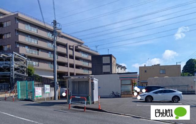 セブンイレブン横浜下永谷駅前店：399m