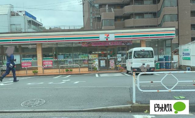 セブンイレブン横浜関店：217m