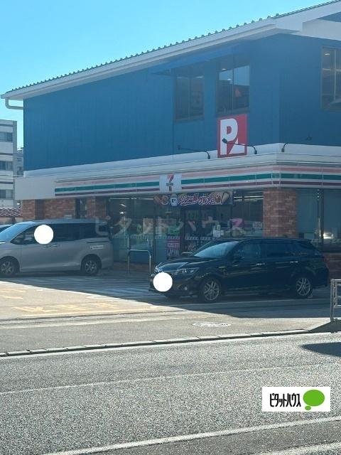 セブンイレブン横浜釜台町店：730m
