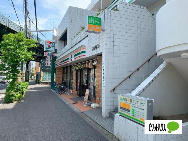セブンイレブン横浜南太田駅前店：908m
