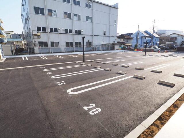 ウェルデンスD-stay　A（103） 駐車場