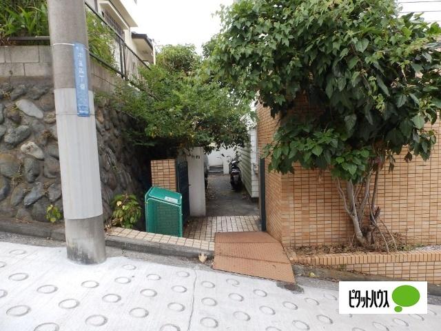 スカイピア弘明寺 エントランス